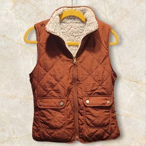 Women's Quilted Vest with Sherpa Lining